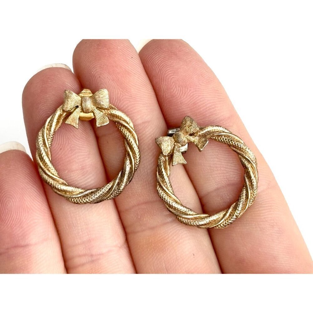 Gold Toned Braided Rope Bow Ribbon Vintage Post Back Holiday Themed Earrings - Picture 9 of 10